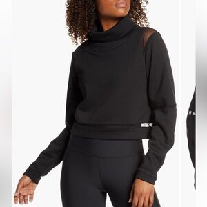 ALO Yoga Advanced Funnel Neck Pullover in Black (L)